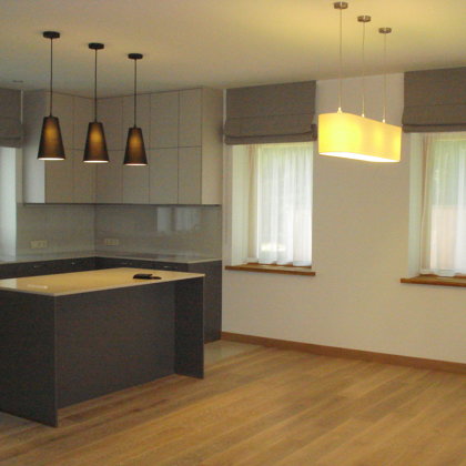 Slaidi konusi virtuves zonā