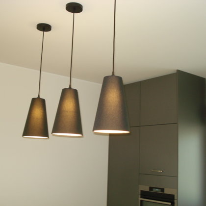 3 lampu risinājums virtuvei