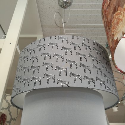 2-līmeņu "tortes" veida griestu lampa