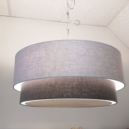 Lielā D70, D60 cm  2-līmeņu "tortīšlampa" ar daļēji noslēgto apakšu.