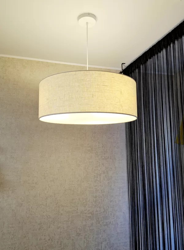 Klasiska apaļā griestu lampa ar noslēgtu apakšu, lampas abažūrs : D60H21cm