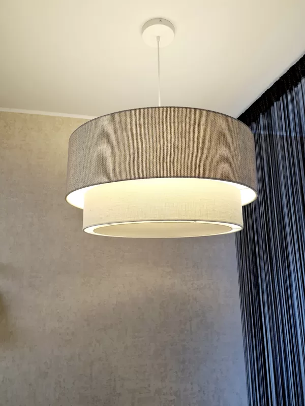 Taisnā 2-līmeņu "tortīte"ar noslēgtu un apvilktu apakšu, ar izmēriem D60 D50cm