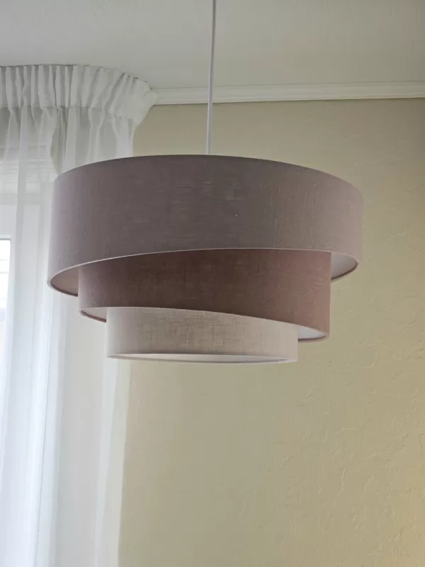 D50 cm slīpā "tortītes"formas griestu lampa no saskaņotu krāsu linu audumiem