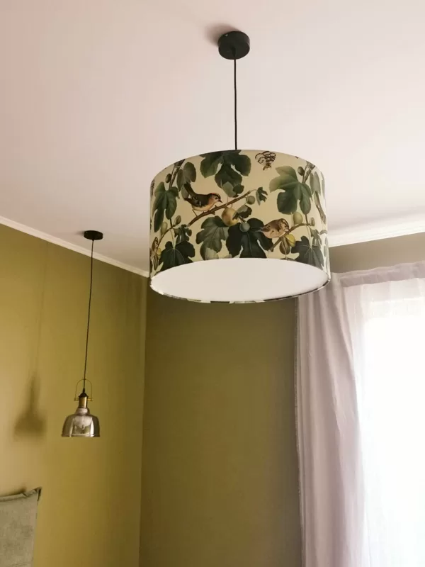 Griestu lampa guļamistabā no printu auduma D50cm , ar noslēgtu apakšu.