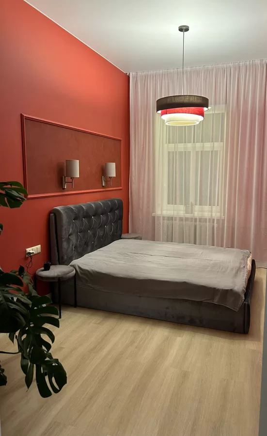 Slipā "tortītes" lampa dzīvoklī Ventspilī D60 D50 D40cm un sienas lampiņu komplekts
