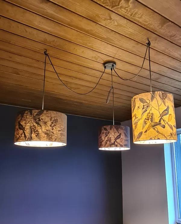 Zirneklīša lampa ar 3 abažūriem